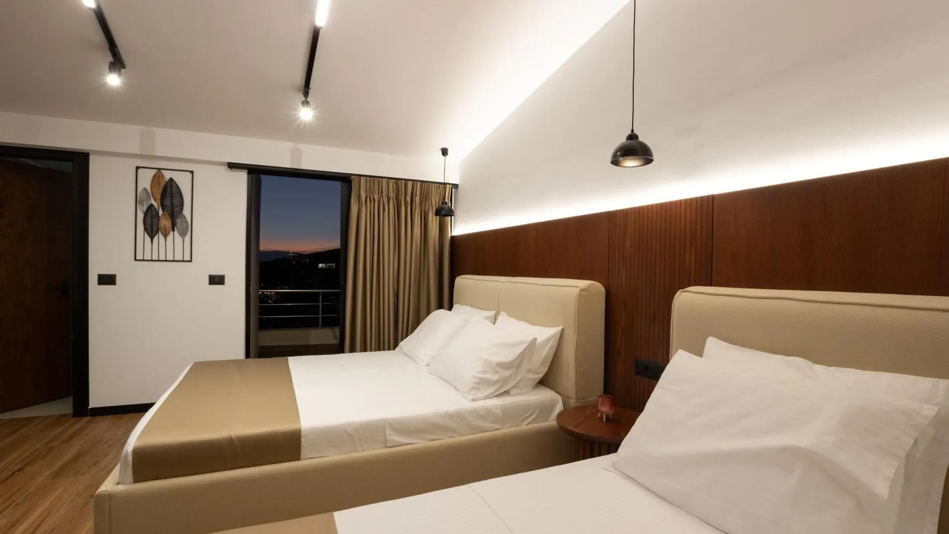 Silis Suite Sarandë 0*,  Albania
